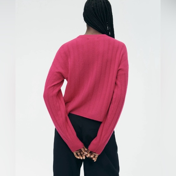 🌺 NAADAM Cashmere Cropped Sweater - Picture 3 of 9